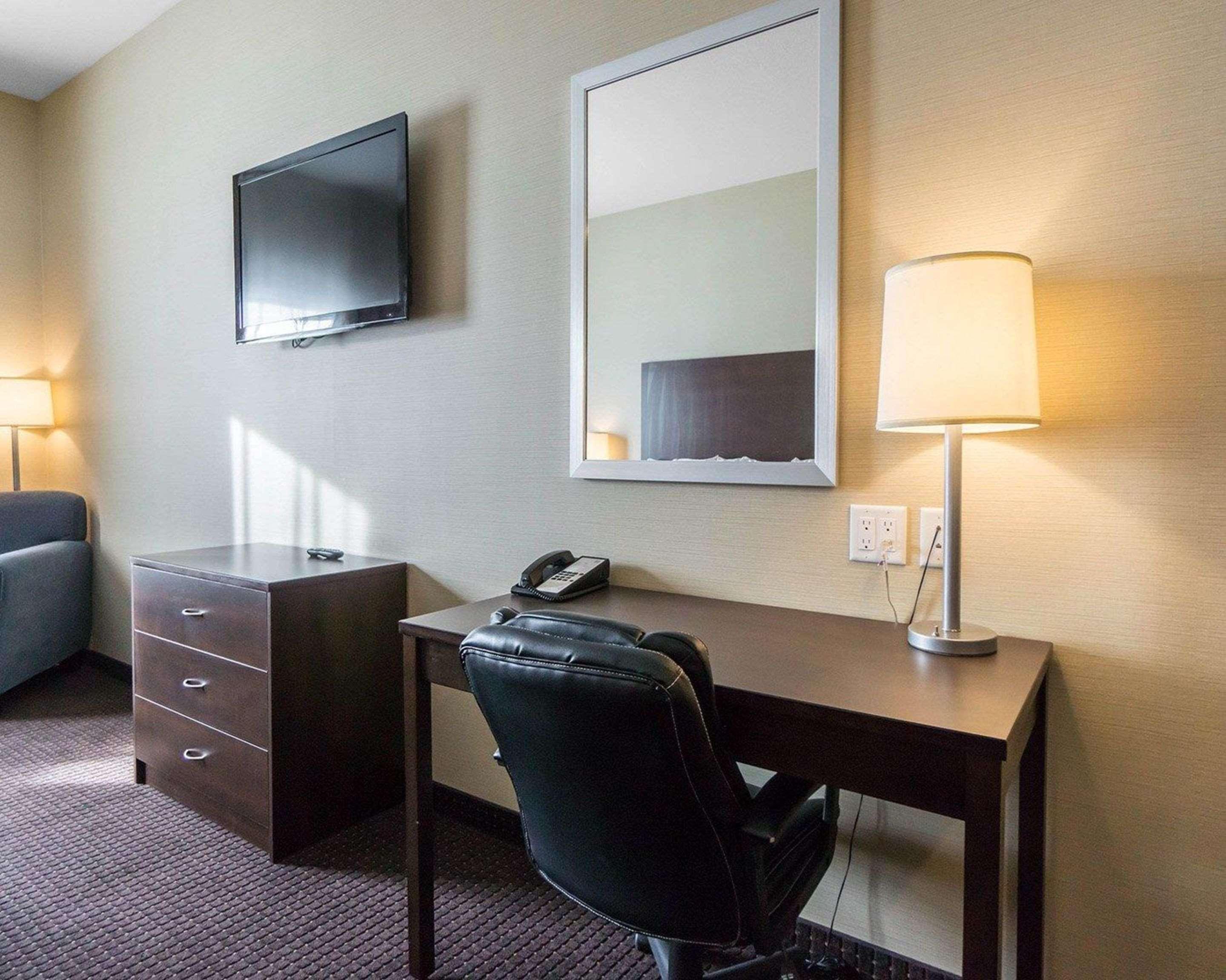 Comfort Inn & Suites Fox Creek Екстер'єр фото