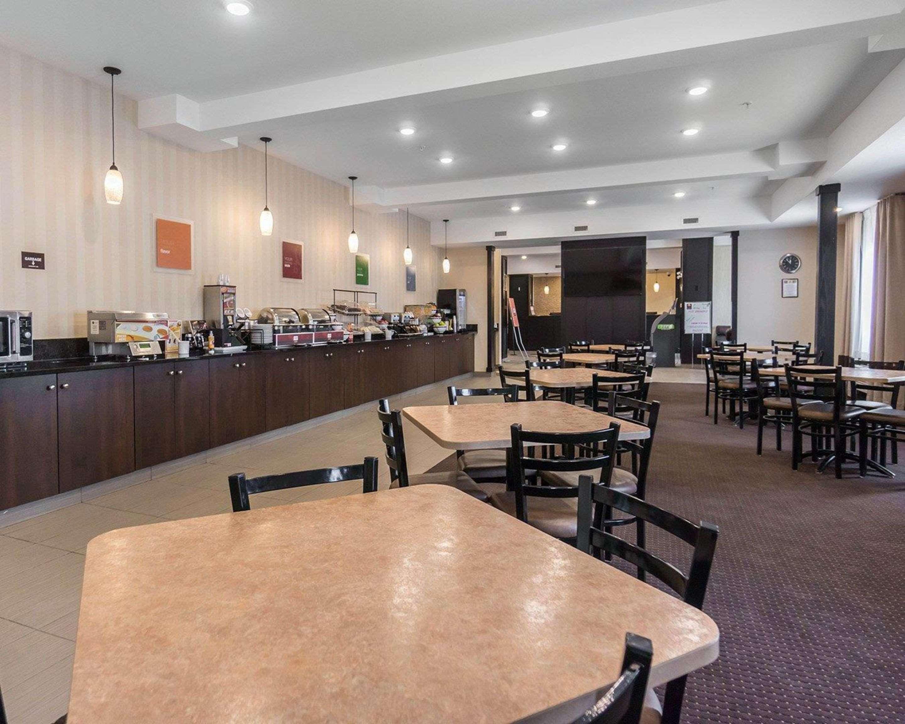 Comfort Inn & Suites Fox Creek Екстер'єр фото
